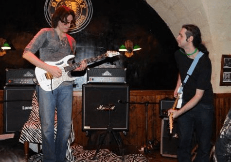 Marcello Zappatore con Steve Vai durante una jam session