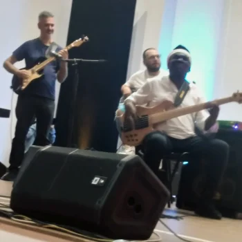 Marcello Zappatore while jammin' with Richard Bona on September 2021.